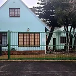 Cozy Cottage +/- 500M From The Beach