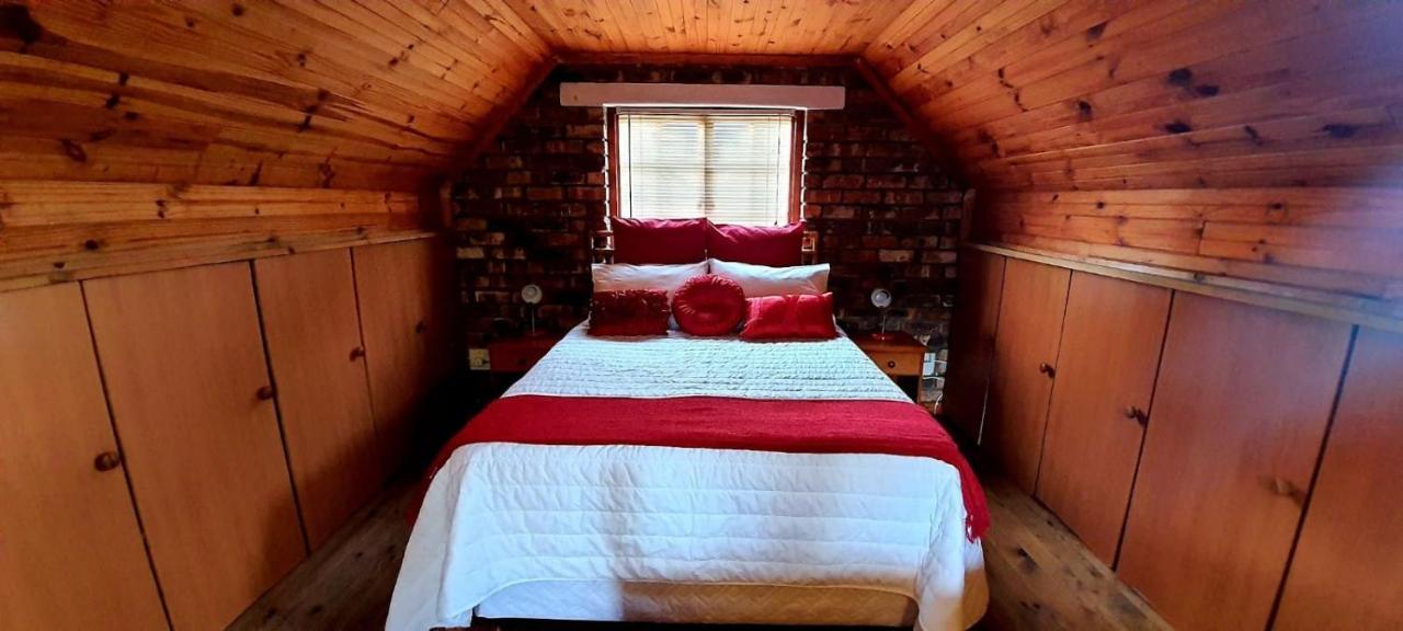 Apartment Cozy +/- 500m From The Cape Town